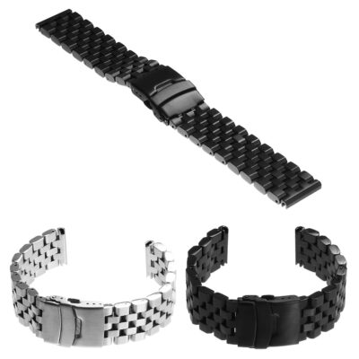 Upgrade your Garmin Vivoactive 4 with the stylish Engineer Bracelet. Available in sleek black and silver, this durable watch band offers a perfect blend of comfort and elegance