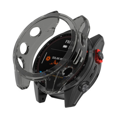 Transparent protective case for Garmin Fenix 7S & 7S Pro. This durable accessory shields your watch from scratches and impacts while maintaining its sleek design. Perfect for active lifestyles