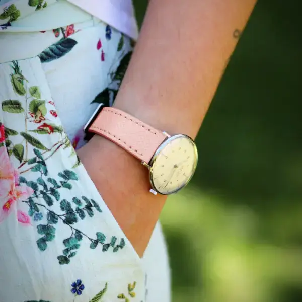 w.ks7 Creative Women’s Textured Leather Strap With Quick Release Pink