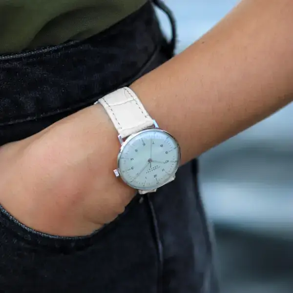 st20 Creative Women’s Crocodile Strap With Quick Release White