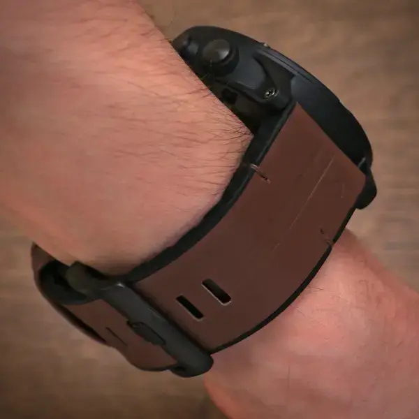g.r65a.2 Wrist Cigar StrapsCo Leather Hybrid Strap QuickFit 26 Watch Band for Garmin Watch
