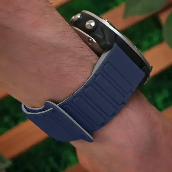 g.r88.5.7 Wrist Midnight & Grey StrapsCo MagLoop Active Watch Band Strap for Garmin QuickFit 20 22 26