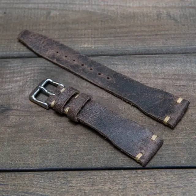 Pilot Bands and Aviator Straps: Perfect for Your Smartwatch